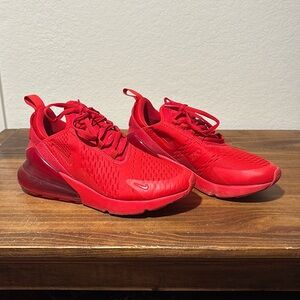 Nike air270 red tennis shoes